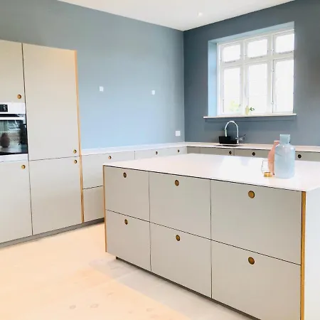Aday - 4 Bedroom - Modern Living - *