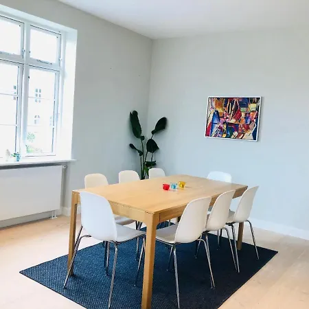 Aday - 4 Bedroom - Modern Living - *