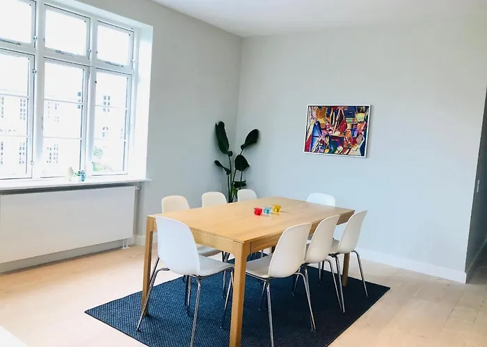 Aday - 4 Bedroom - Modern Living - *