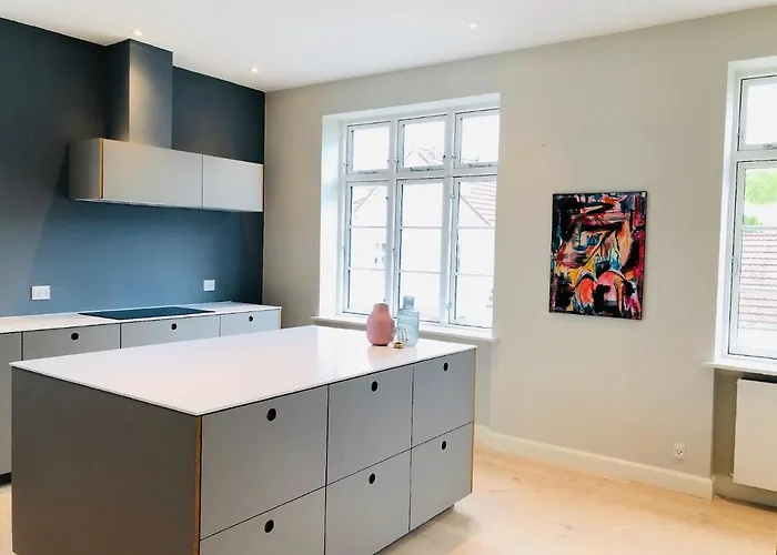 Aday - 4 Bedroom - Modern Living - *